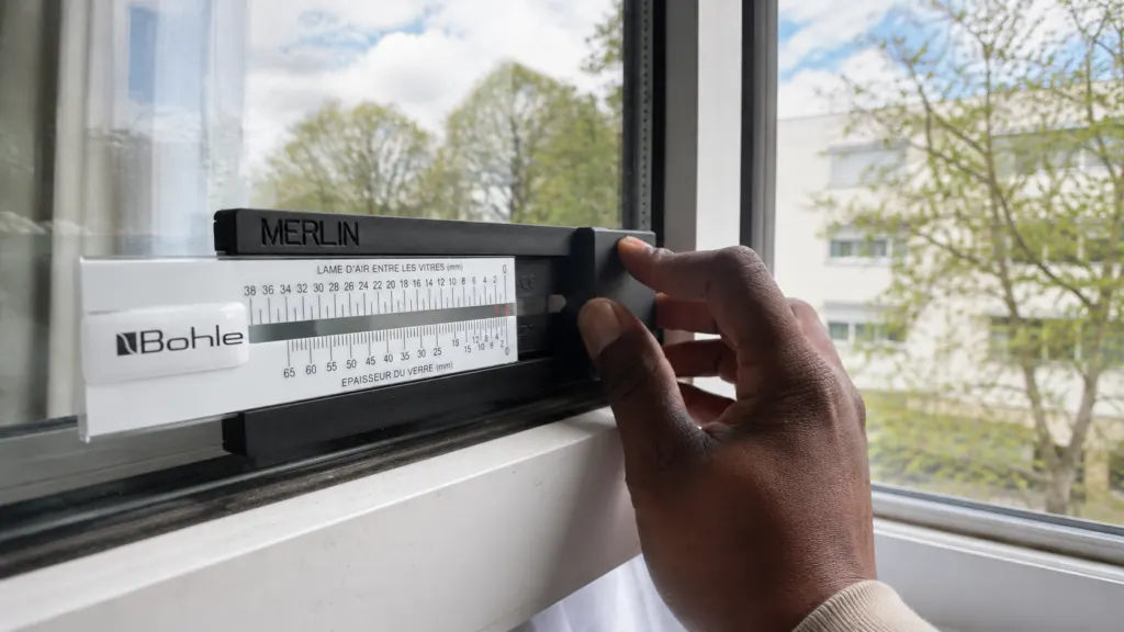 Prise de mesures d'un vitrage — RAPID'PRO